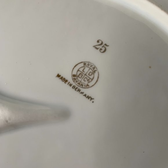 ROYAL BAVARIA MADE IN GERMANY LARGE TWO HANDLE PORCELAIN BOWL  DISH 12" BY 8" - Picture 9 of 11